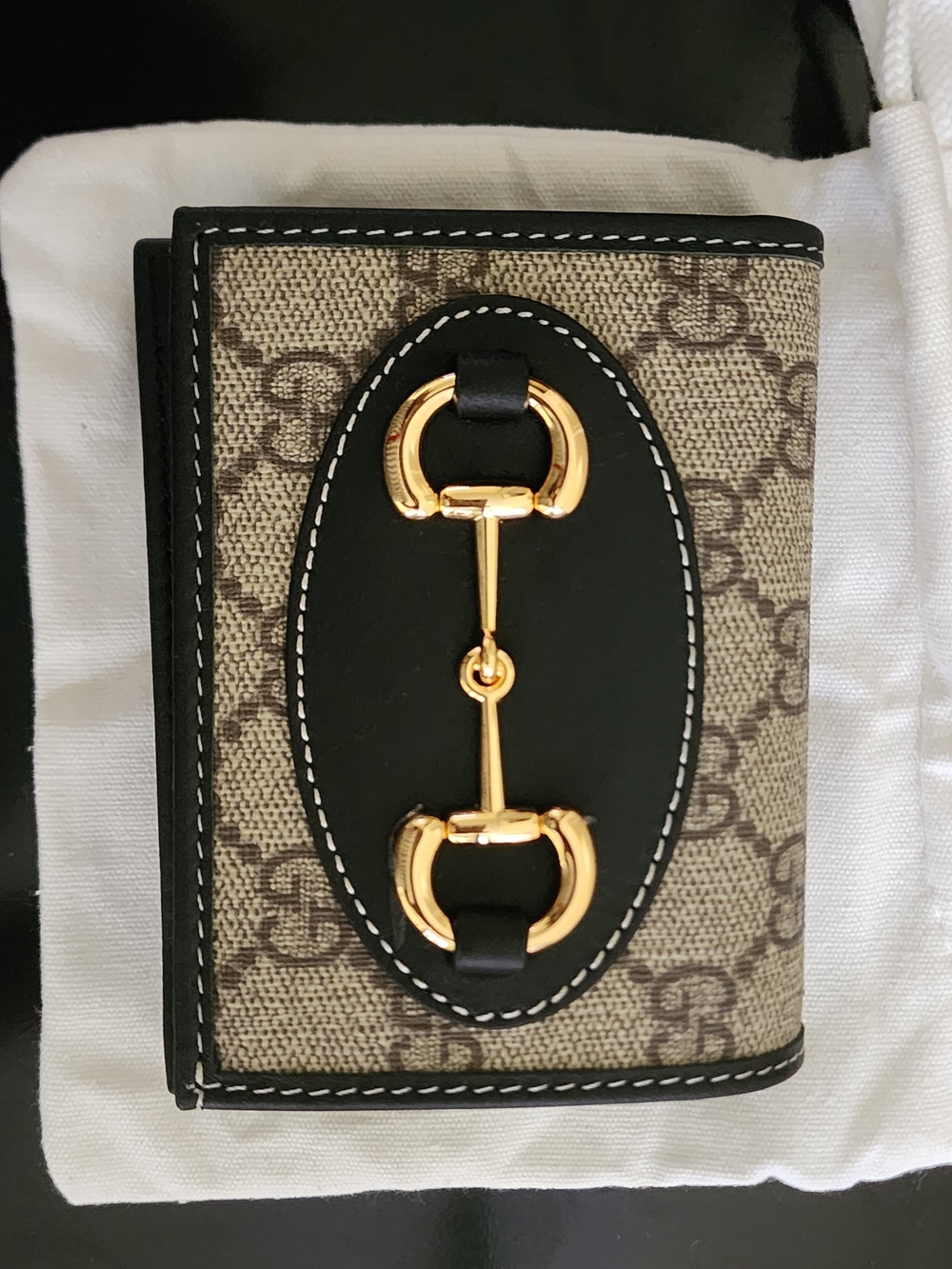 ⭐️New ⭐️Gucci Beige GG Canvas Leather Trim Wallet with Gold Horsebit